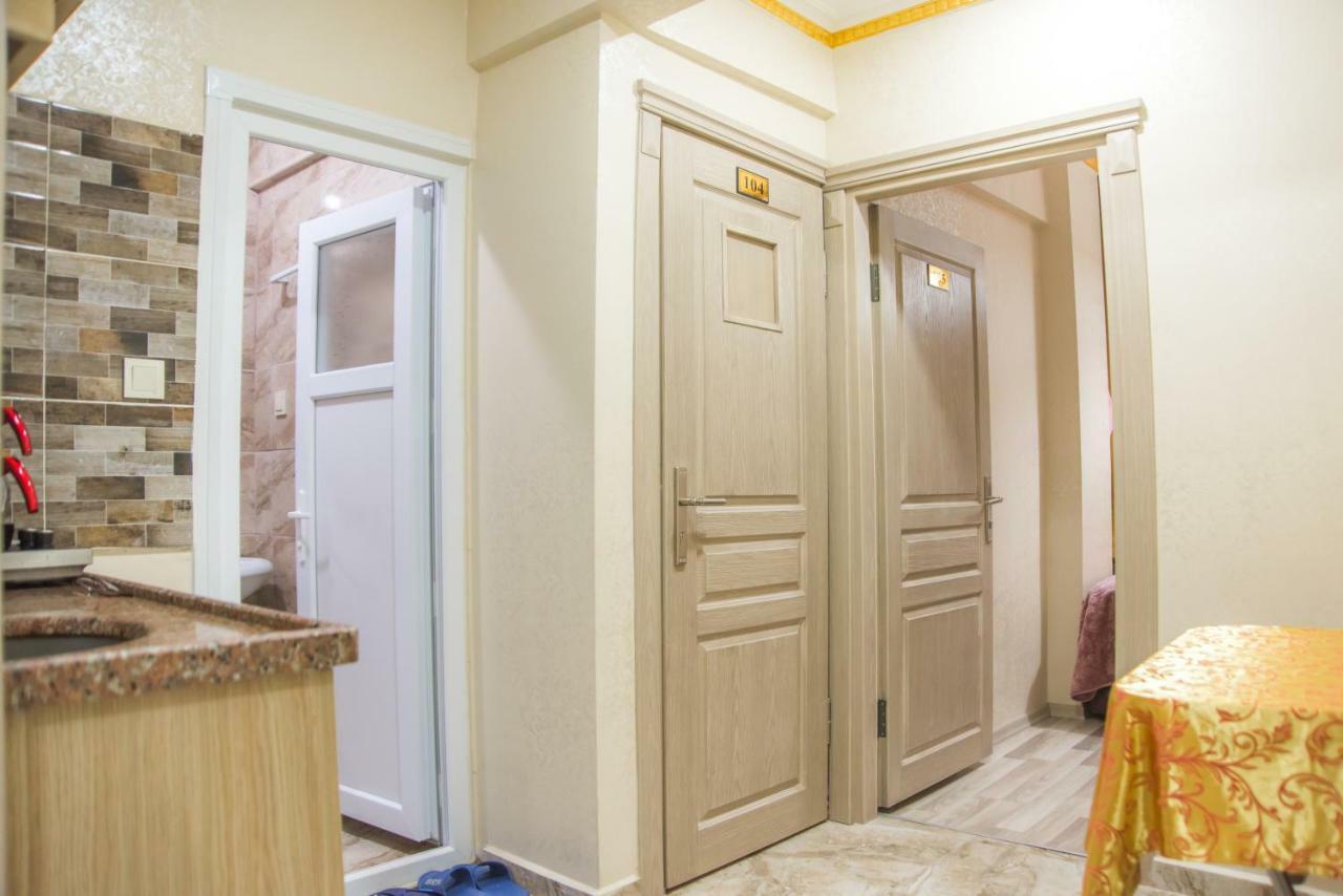 Oez Duenya Hotel Istanboel Buitenkant foto
